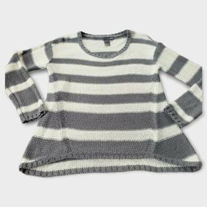 Striped‎ Gray White Sweater Anthropologie Quinn